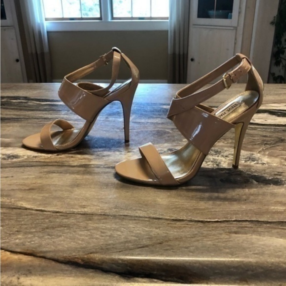 Steve Madden Dancer Tan Strappy 4” Heel